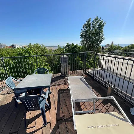Appartamento Reverso - Alloggi Con Solarium Vista Mare Caorle